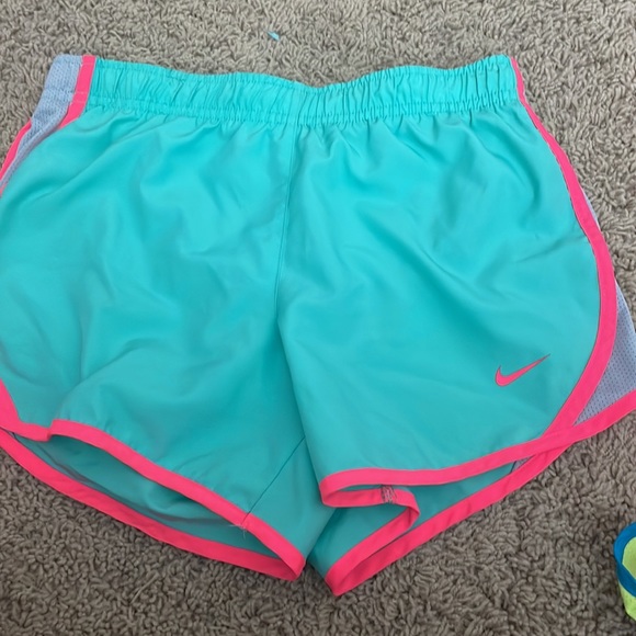 Nike shorts - Picture 3 of 8